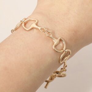 Metal Horsebit Link Toggle Bracelet